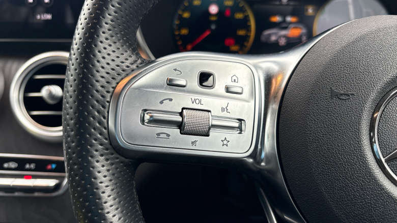 Mercedes-Benz GLC 300d 4Matic AMG Line Premium Pls 5dr 9G-Tronic Diesel Estate